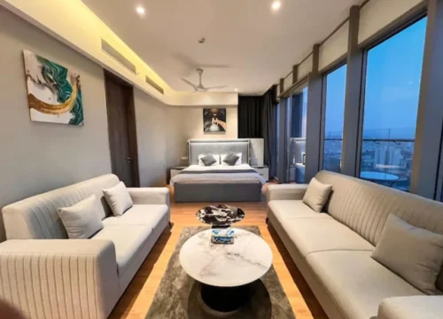 The Trenzy Home: Metrostay